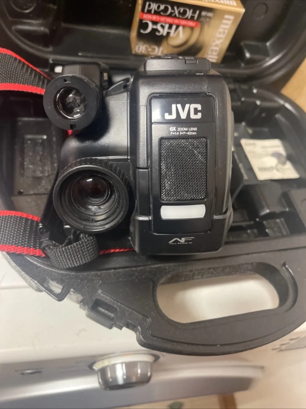 JVC Black Compact Camcorder with 6x Zoom